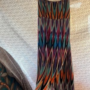 Multicolored stretchy cross back dress